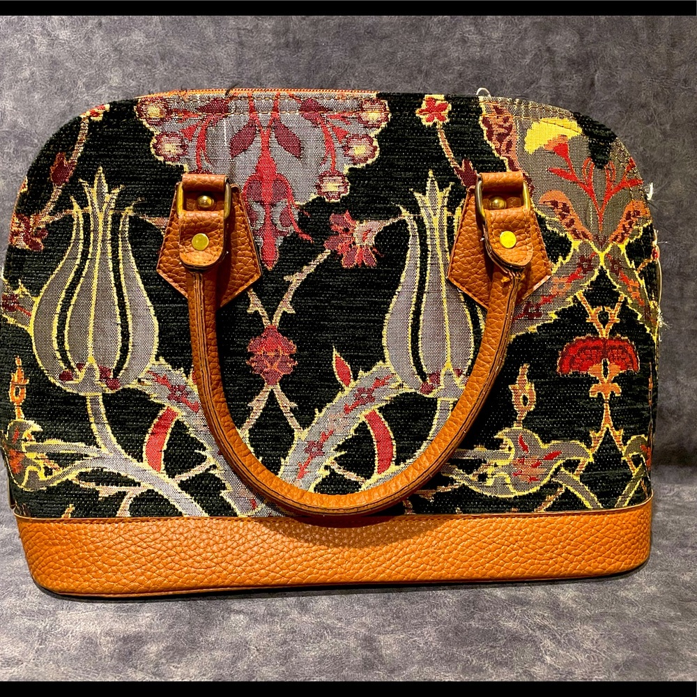 SOLD❤️VINTAGE ARMADA Tapestry Shoulder/Hand Bag